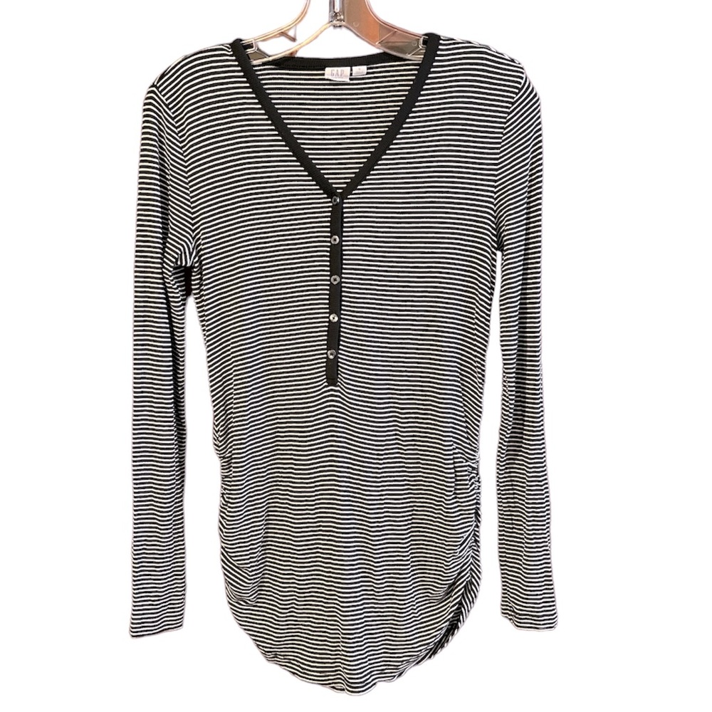 Gap maternity Womens black and white stripes long sleeve top size Small